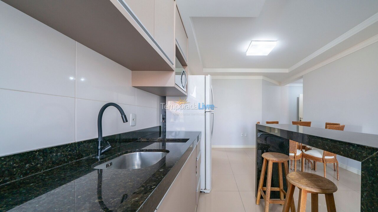 Apartamento para aluguel de temporada em Bombinhas (Praia de Bombas)