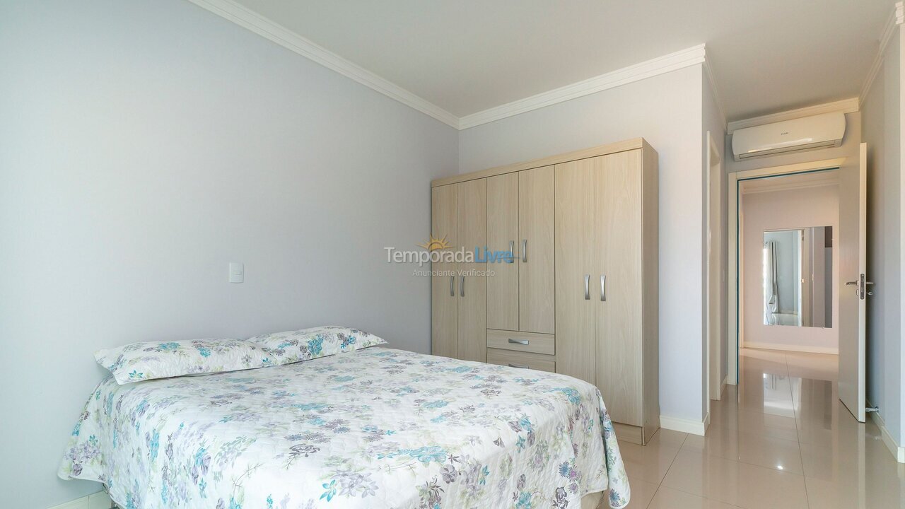 Apartamento para aluguel de temporada em Bombinhas (Praia de Bombas)