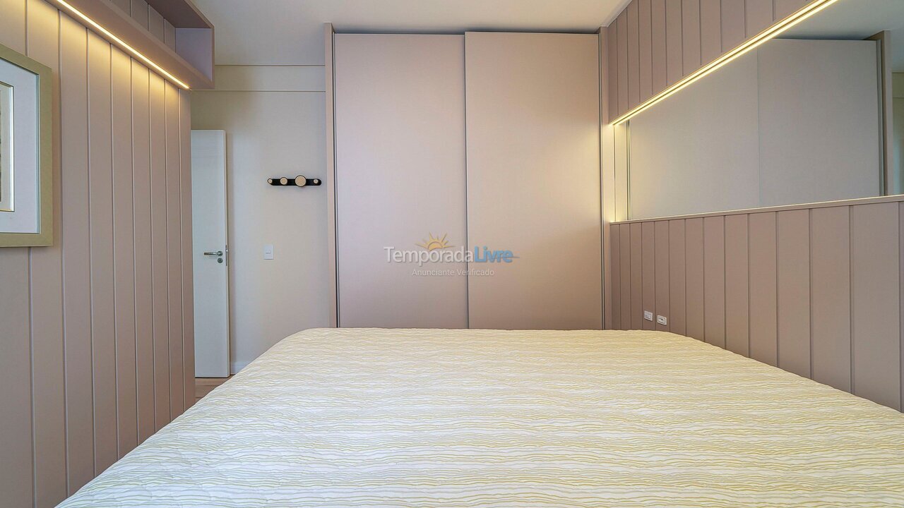 Apartment for vacation rental in Bombinhas (Praia de Bombas)