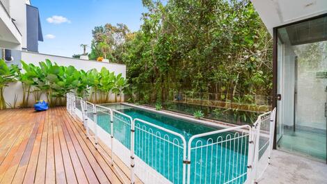 Refuge with comfort and sophistication