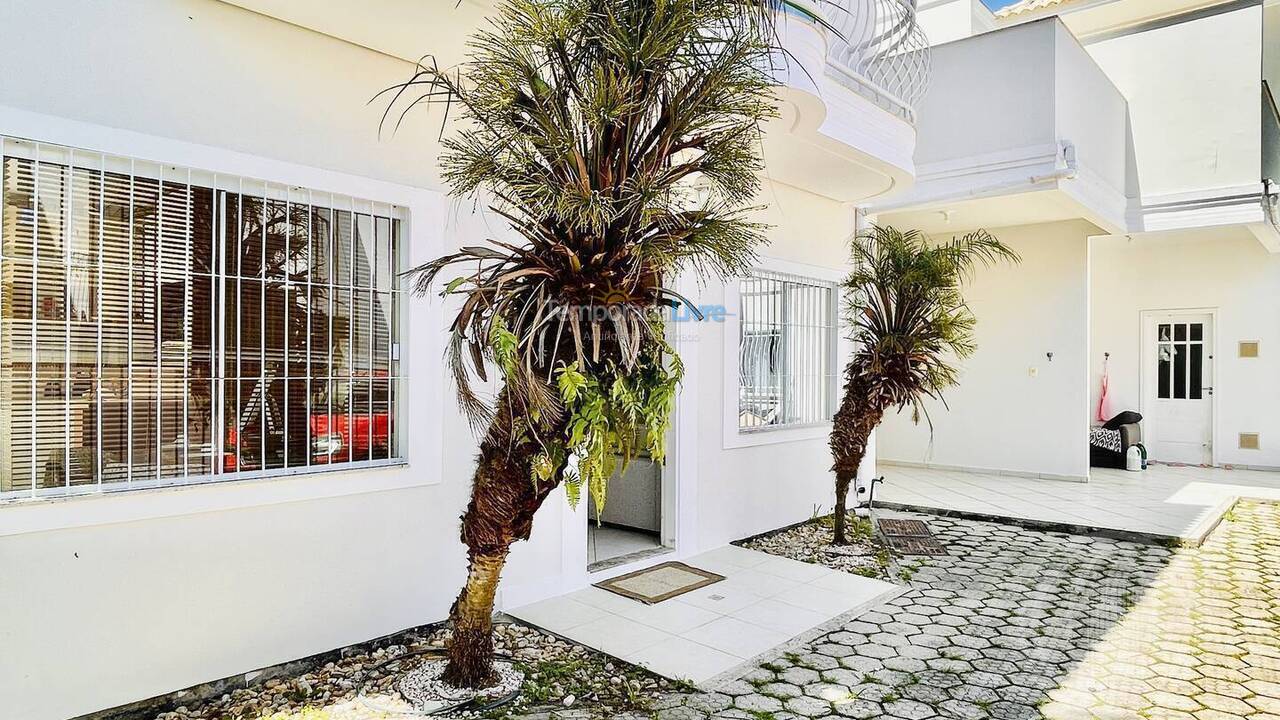 House for vacation rental in Florianopolis (Canasvieiras)