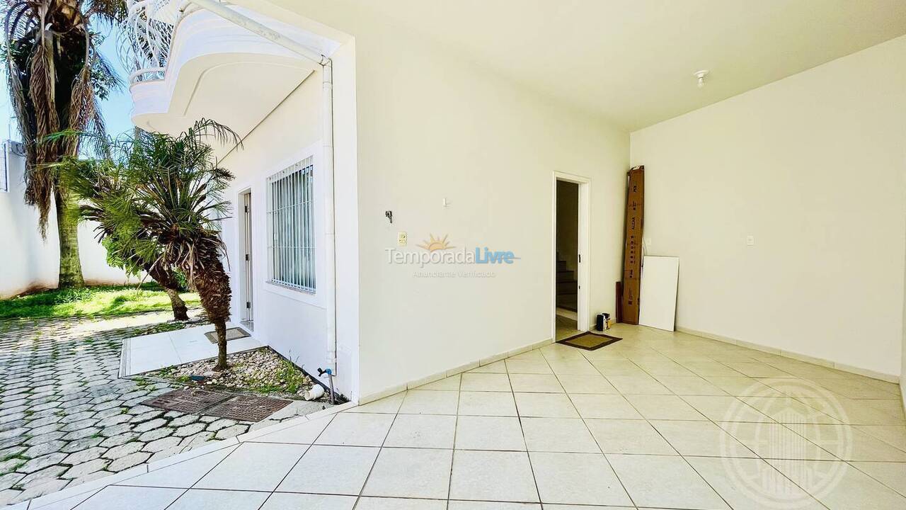 House for vacation rental in Florianopolis (Canasvieiras)