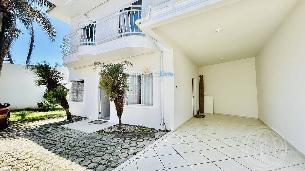 House for vacation rental in Florianopolis (Canasvieiras)