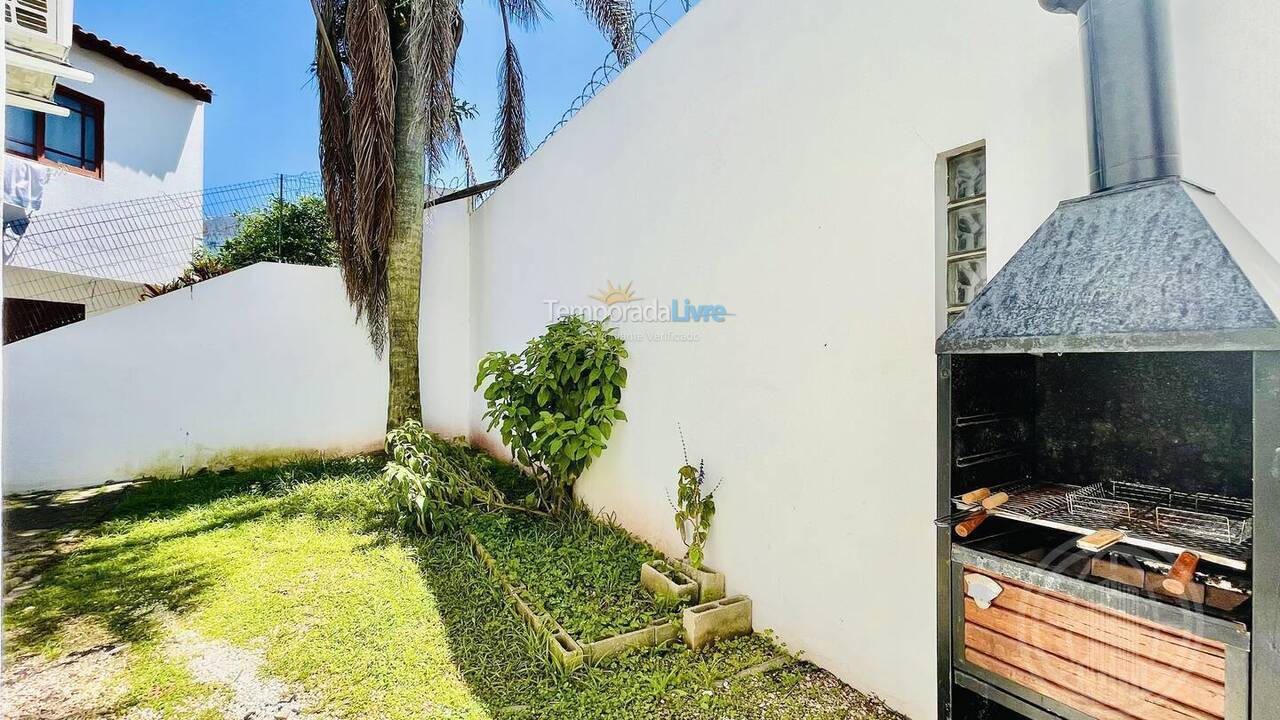 House for vacation rental in Florianopolis (Canasvieiras)