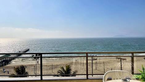 4 bedroom penthouse with sea view, seasonal rental