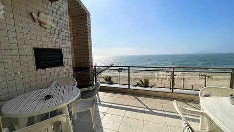 4 bedroom penthouse with sea view, seasonal rental