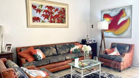 4 bedroom penthouse with sea view, seasonal rental