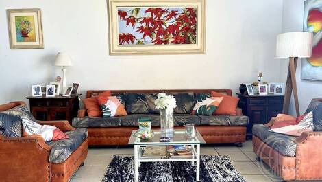 4 bedroom penthouse with sea view, seasonal rental