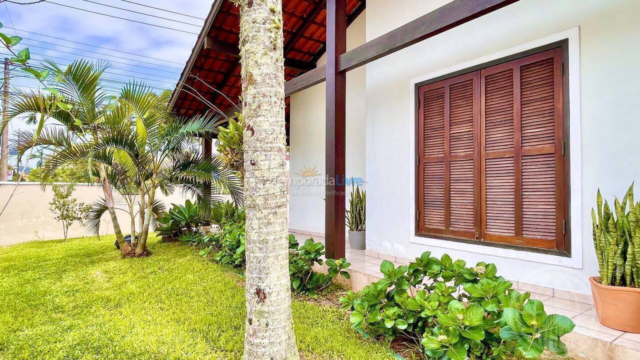 Casa para aluguel de temporada em Florianopolis (Canasvieiras)