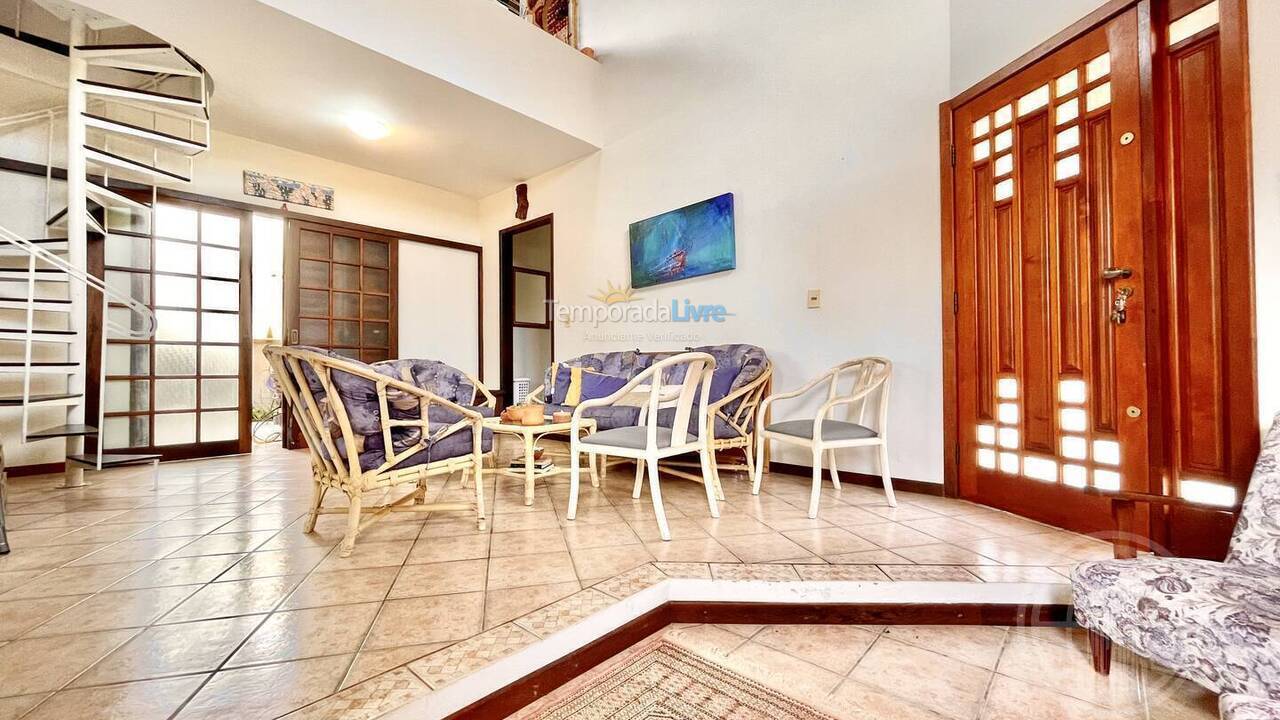 Casa para aluguel de temporada em Florianopolis (Canasvieiras)