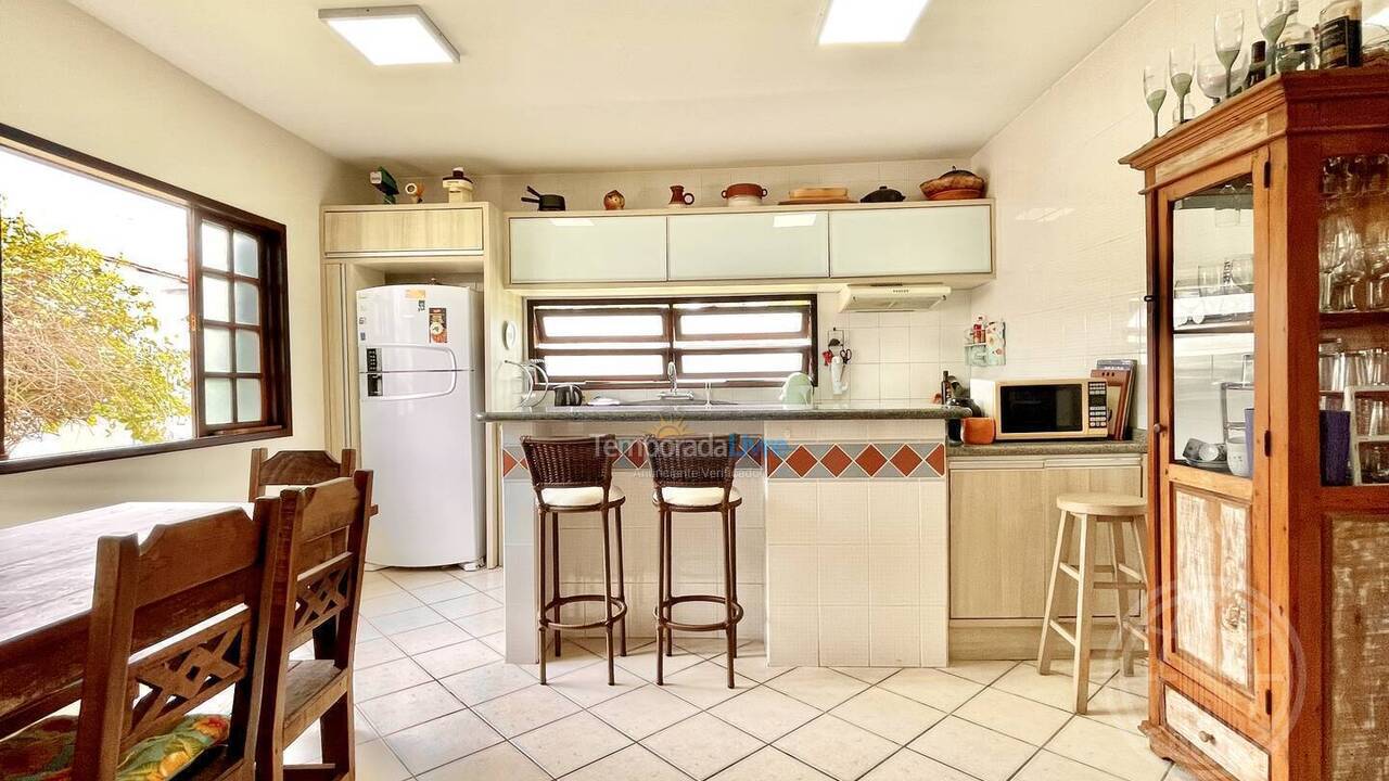 Casa para aluguel de temporada em Florianopolis (Canasvieiras)