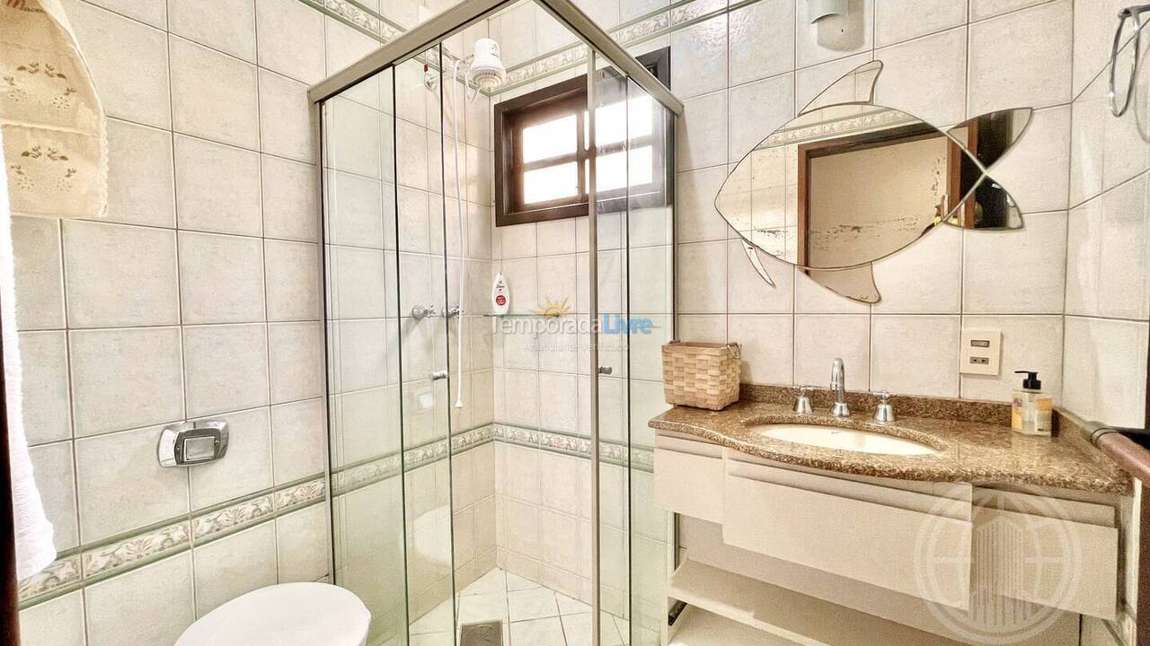 Casa para aluguel de temporada em Florianopolis (Canasvieiras)