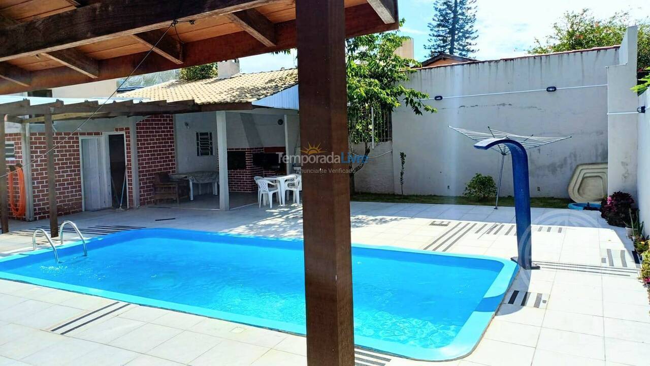 House for vacation rental in Florianopolis (Canasvieiras)