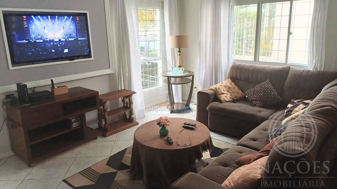 House for vacation rental in Florianopolis (Canasvieiras)