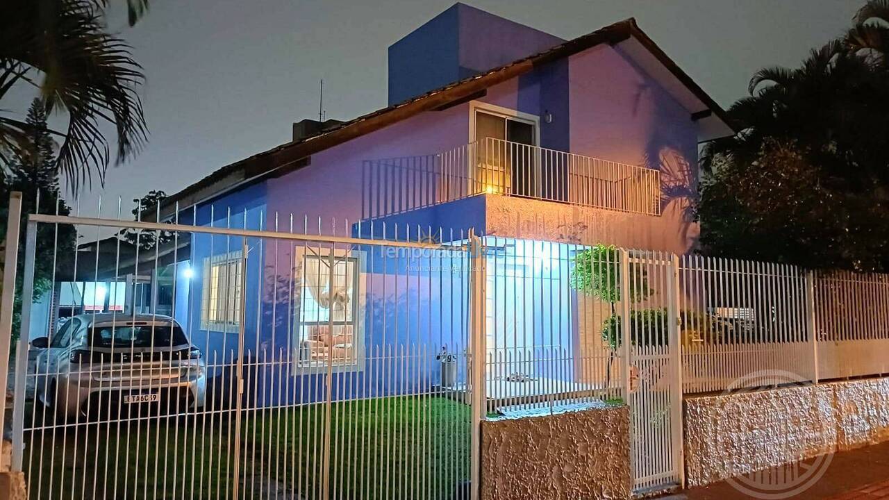 House for vacation rental in Florianopolis (Canasvieiras)