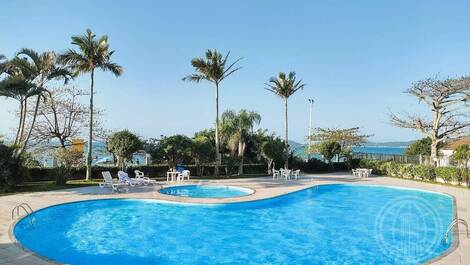 Sea View! 2-Bedroom Apartment SEASONAL