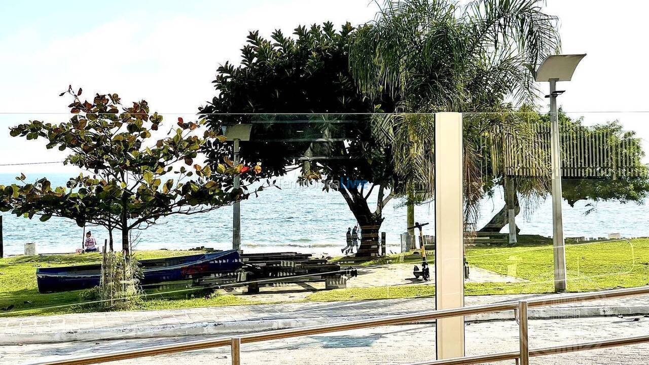Apartamento para aluguel de temporada em Florianopolis (Canasvieiras)
