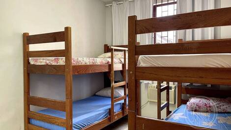 3 bedroom apartment SEASONAL