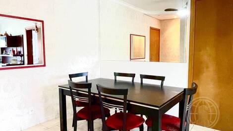 Apartamento 2 dormitórios uma quadra e meia do mar TEMPORADA