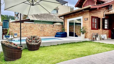 3 bedroom house with swimming pool SEASONAL