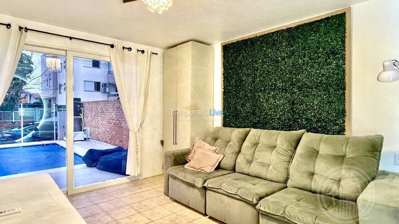 House for vacation rental in Florianopolis (Canasvieiras)