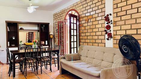 Casa 3 dormitórios c/ piscina TEMPORADA