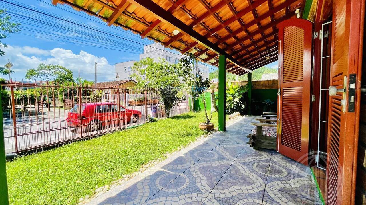 Casa para aluguel de temporada em Florianopolis (Canasvieiras)