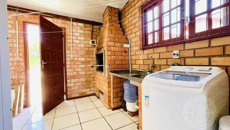 Casa 3 dormitórios c/ piscina TEMPORADA