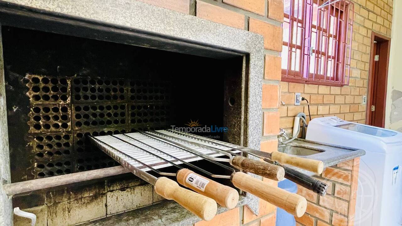 Casa para aluguel de temporada em Florianopolis (Canasvieiras)