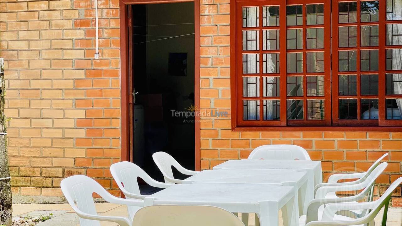 Casa para aluguel de temporada em Florianopolis (Canasvieiras)