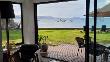 CASA BRISA - SEA FRONT SOUTH OF THE ISLAND - SEASONAL RENTAL