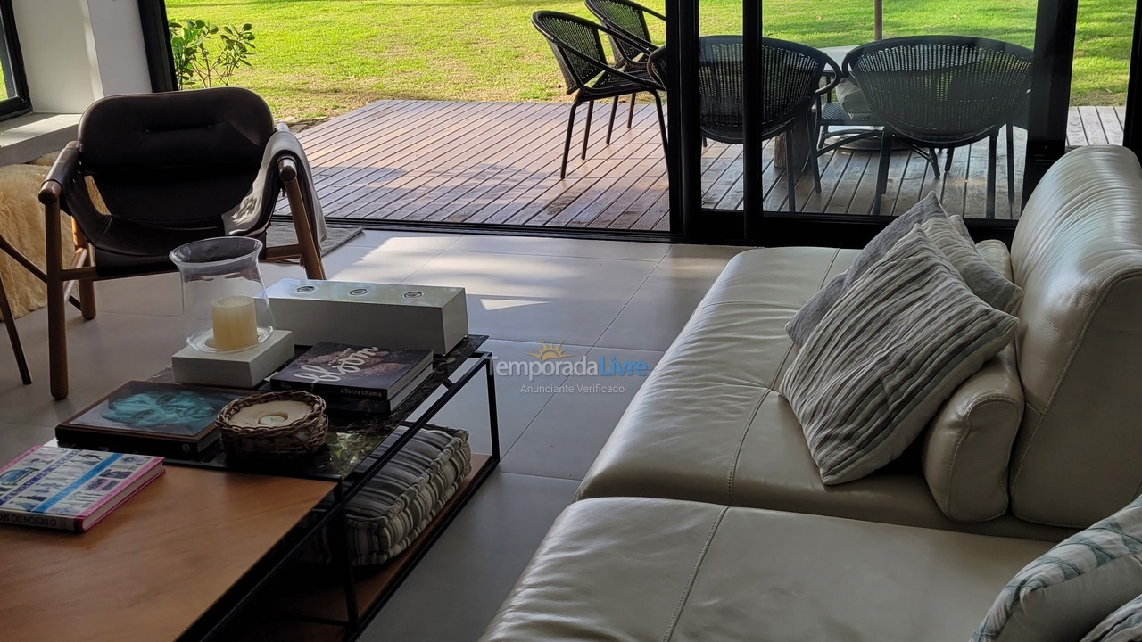 House for vacation rental in Florianópolis (Praia da Armação)