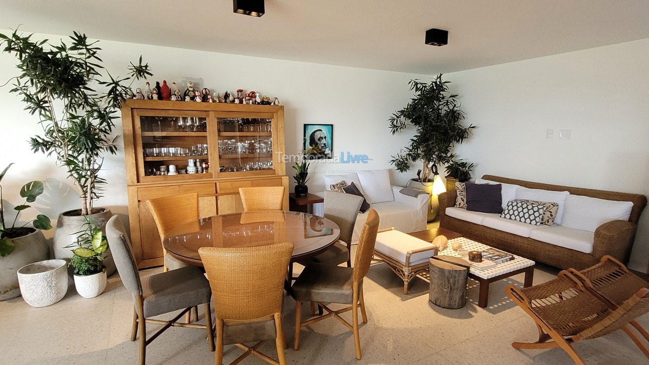 House for vacation rental in Florianópolis (Praia da Armação)