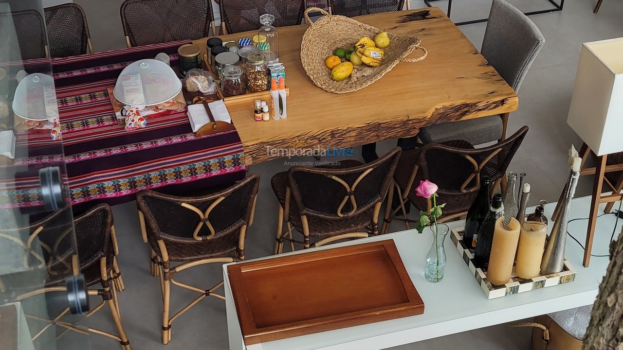 House for vacation rental in Florianópolis (Praia da Armação)