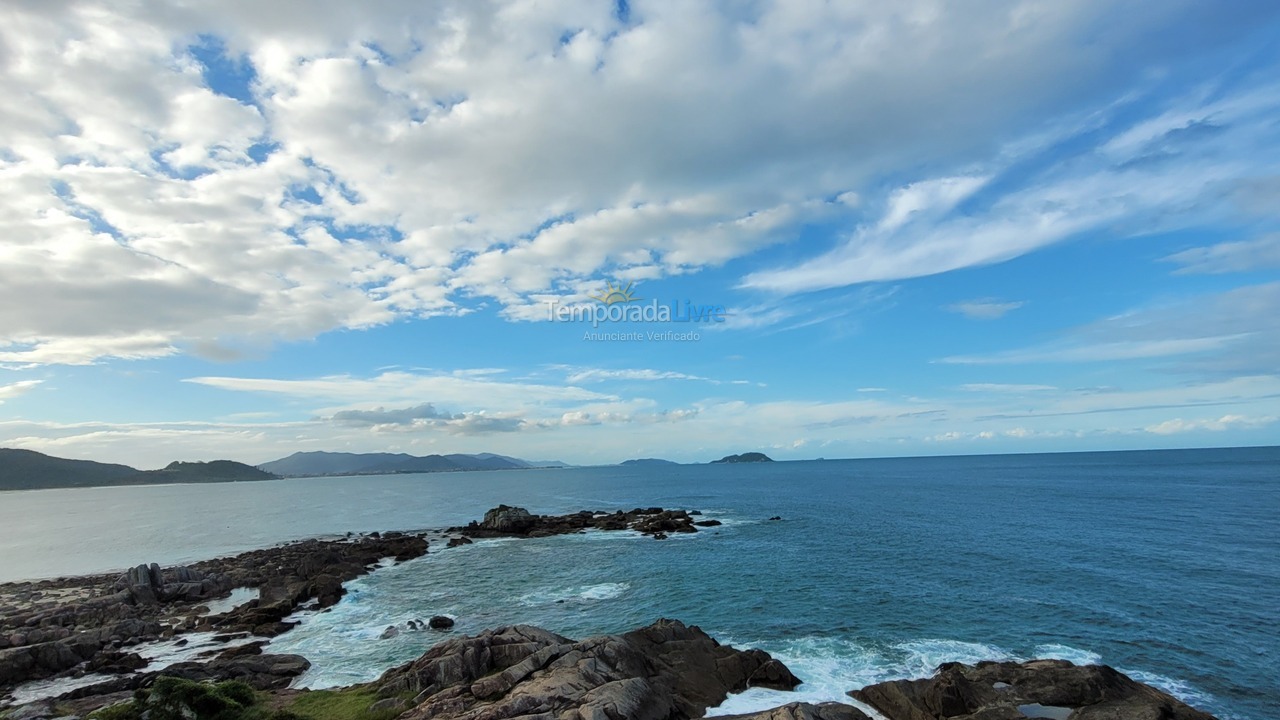 House for vacation rental in Florianópolis (Praia da Armação)