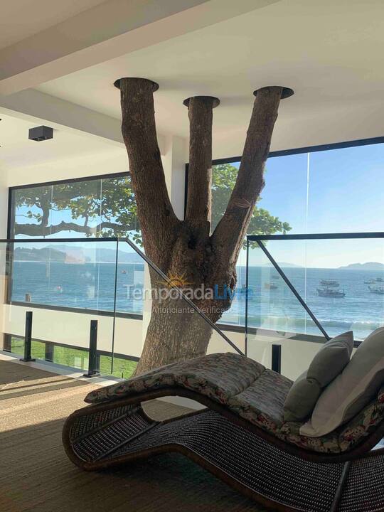 House for vacation rental in Florianópolis (Praia da Armação)