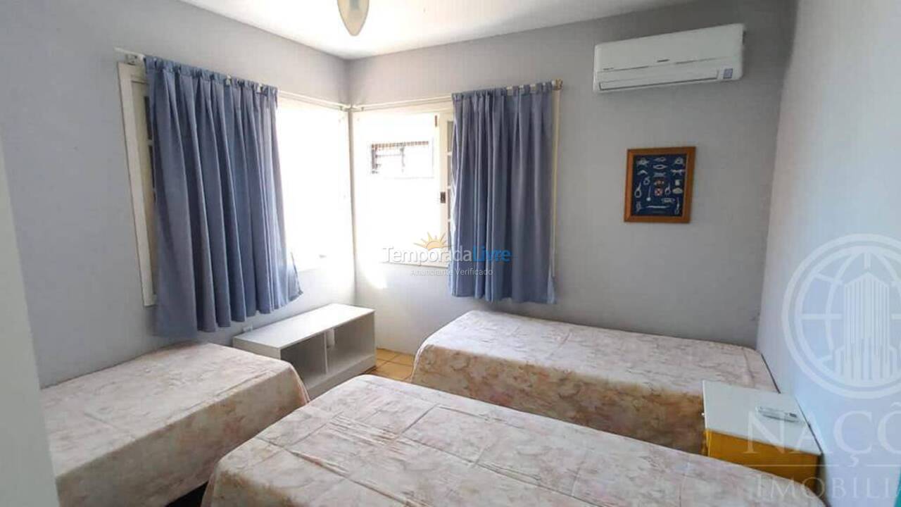 House for vacation rental in Florianopolis (Canasvieiras)