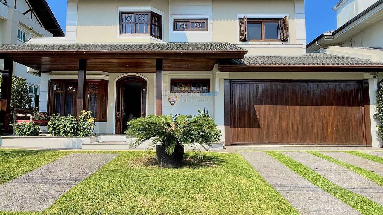 House for vacation rental in Florianopolis (Jurerê Internacional)