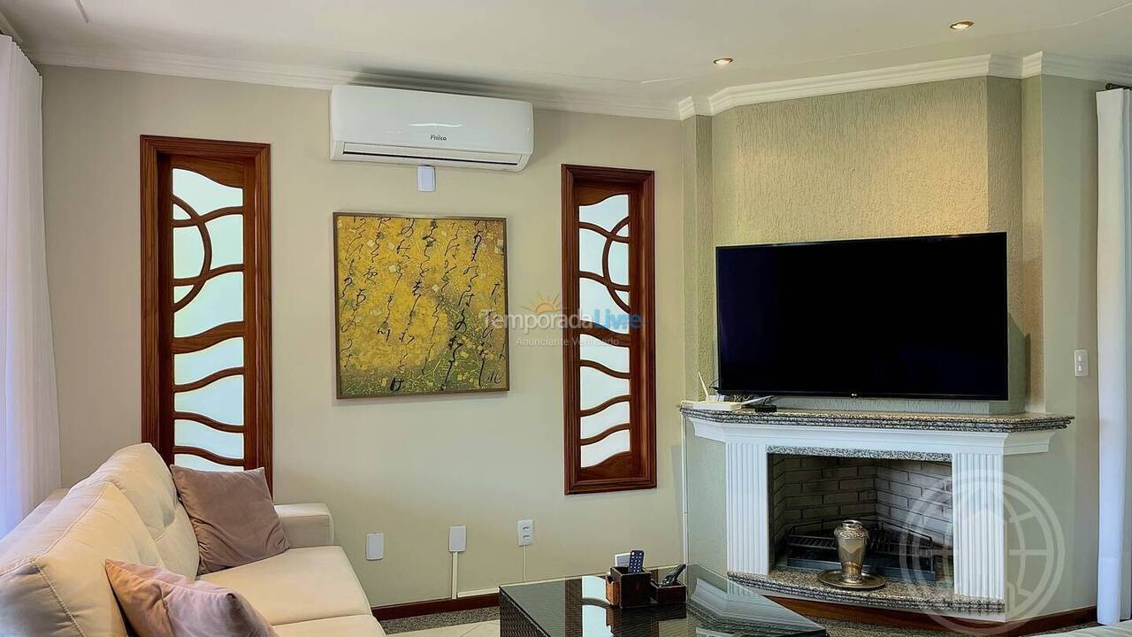 House for vacation rental in Florianopolis (Jurerê Internacional)