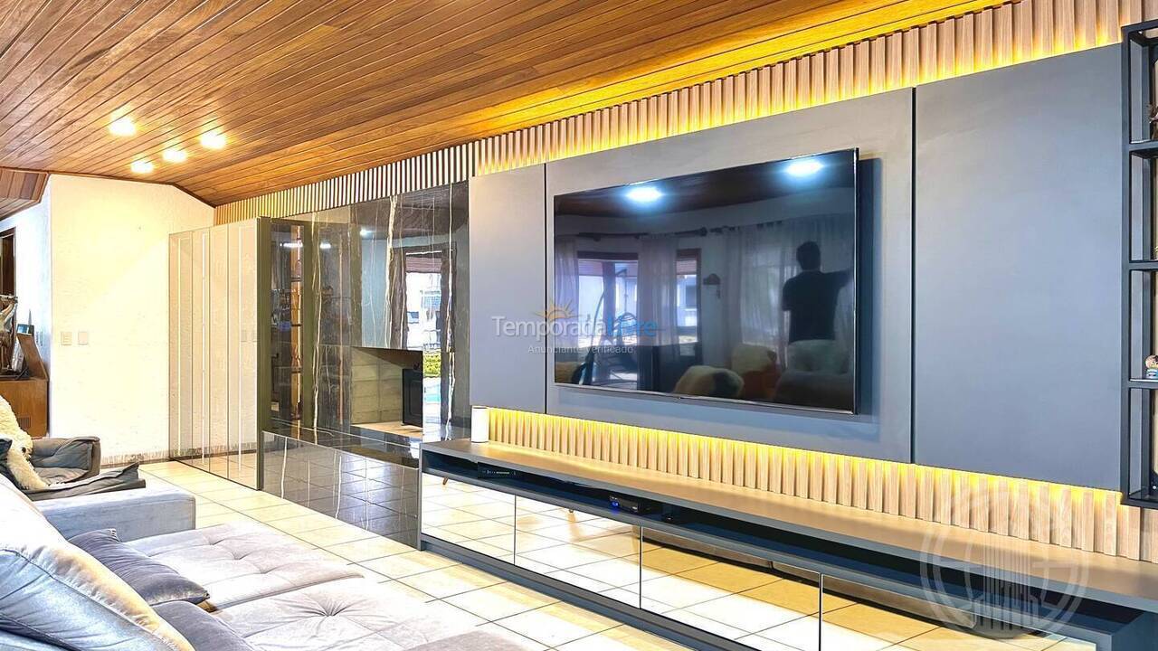 Casa para aluguel de temporada em Florianopolis (Canasvieiras)