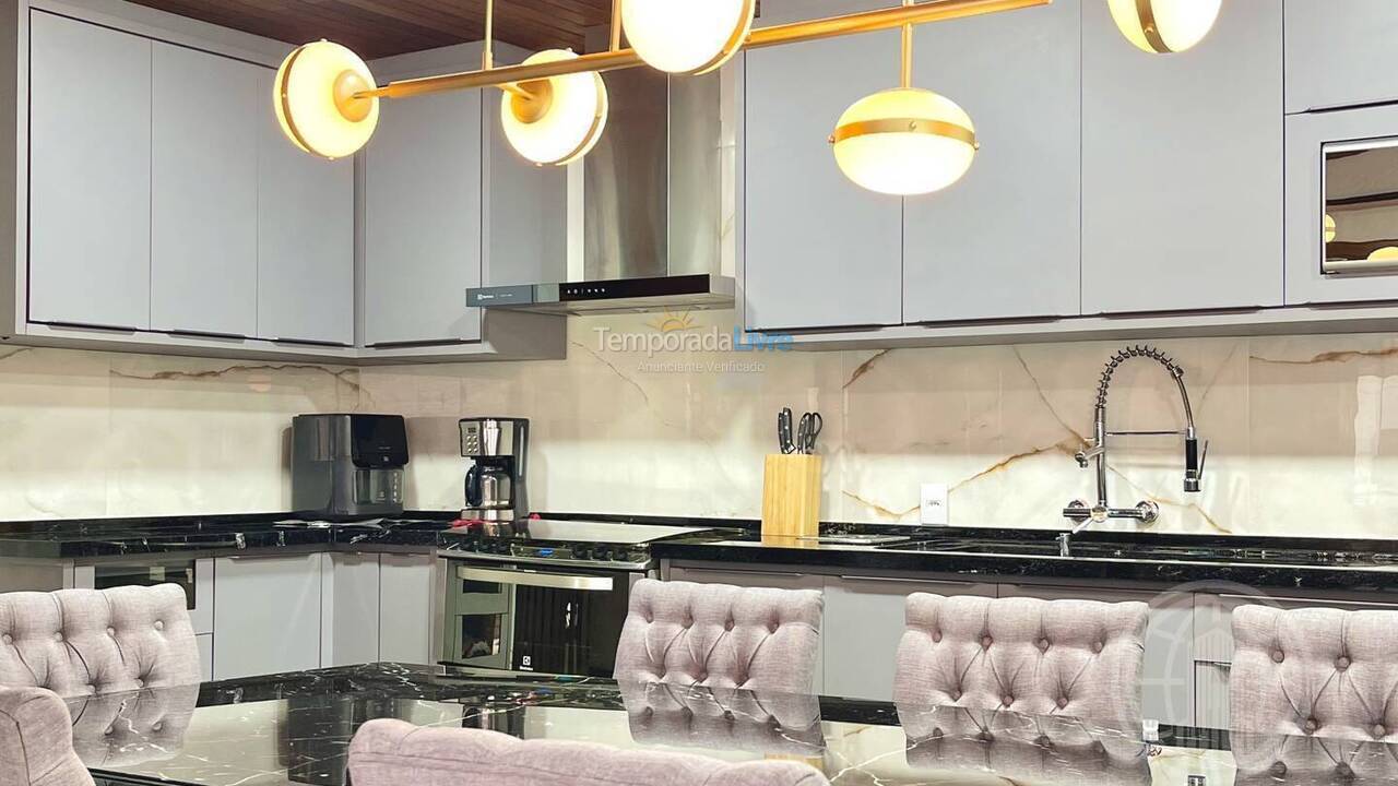 Casa para aluguel de temporada em Florianopolis (Canasvieiras)