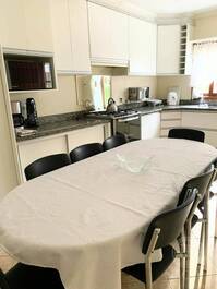 6 bedroom house SEASONAL