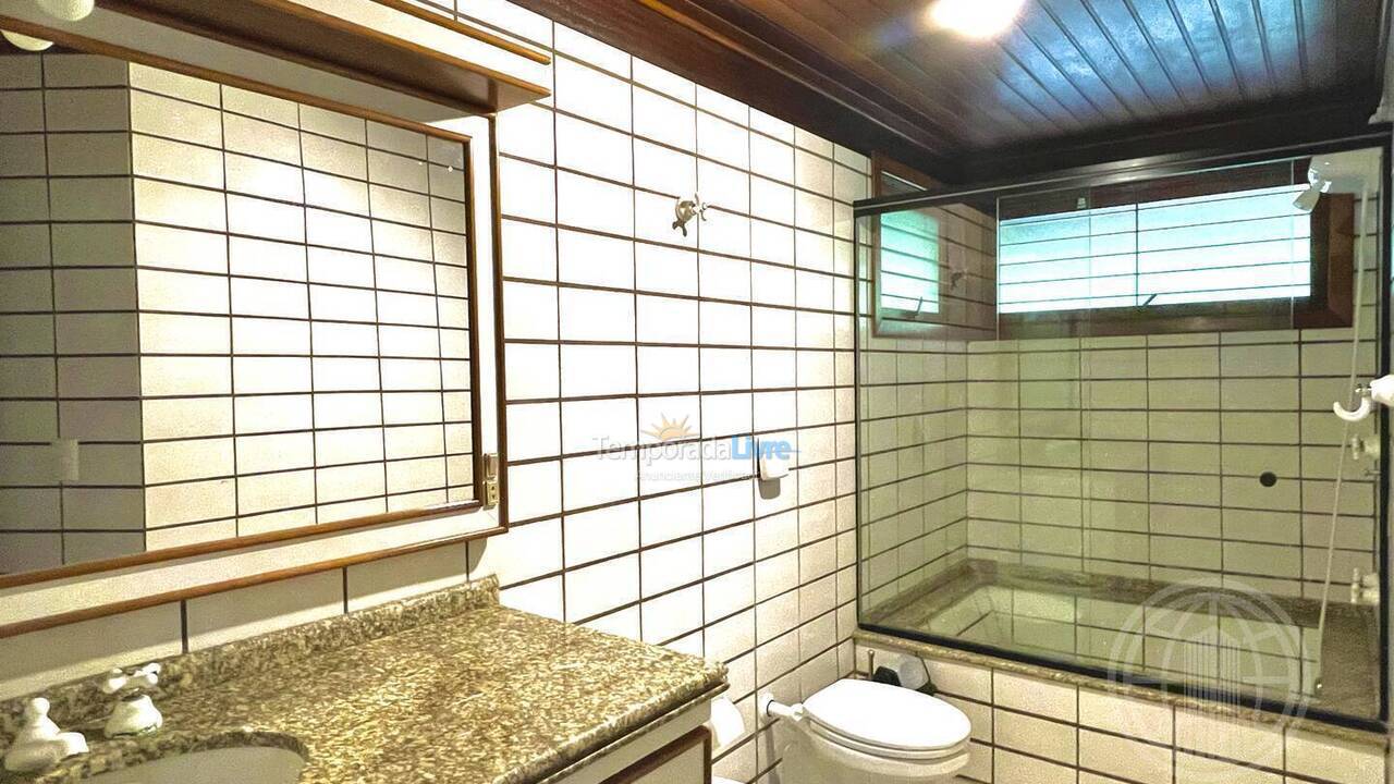 Casa para aluguel de temporada em Florianopolis (Canasvieiras)