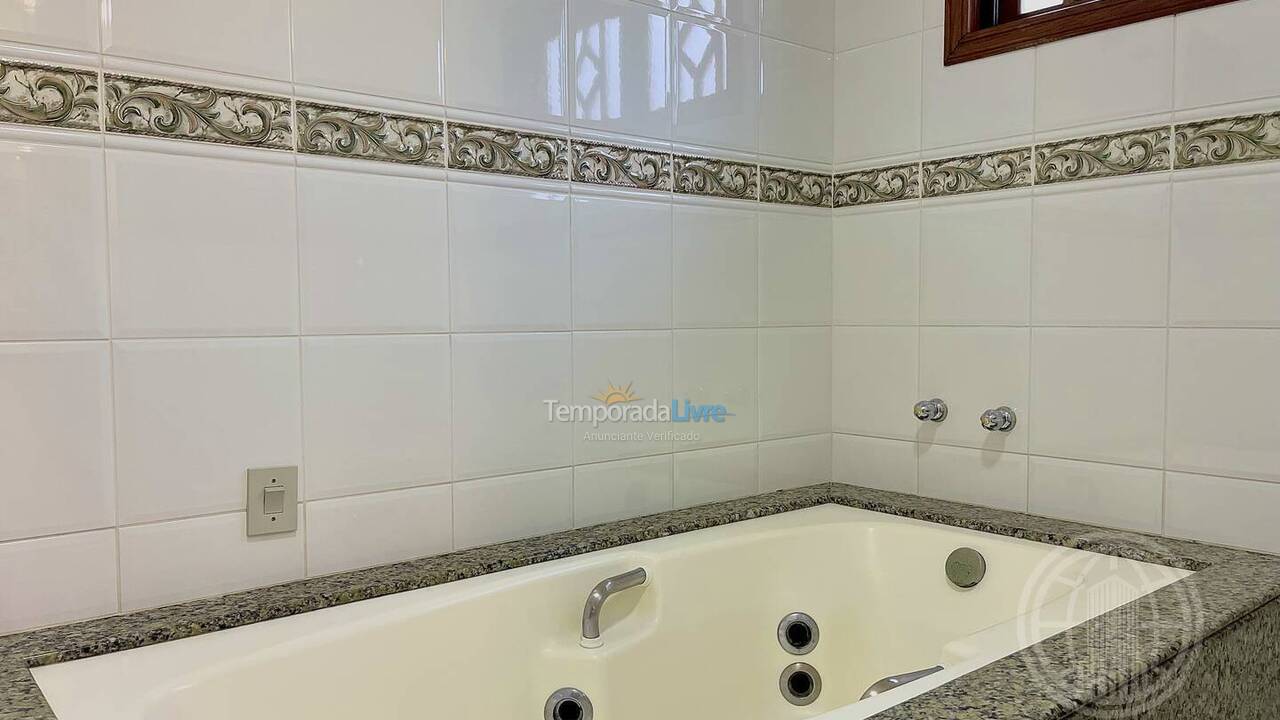 House for vacation rental in Florianopolis (Jurerê Internacional)