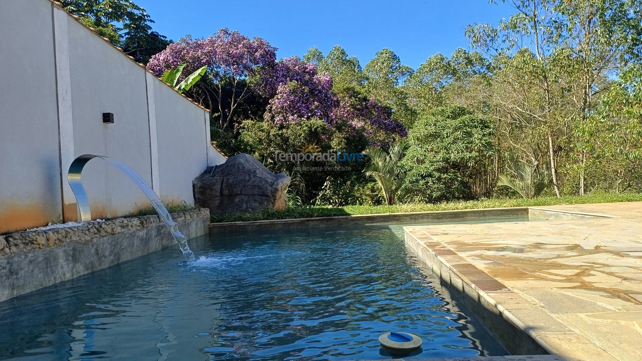 Chácara / sítio para aluguel de temporada em Suzano (Palmeiras)