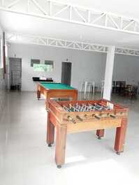 Mesas de jogos no salao