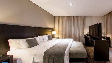 Suite, Close to Shopping