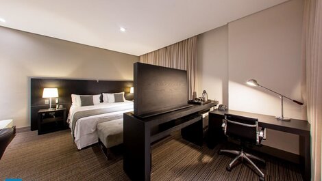 Suite, Close to Shopping