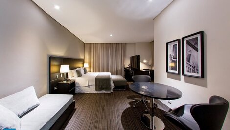 Suite, Close to Shopping