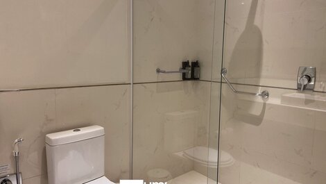 With Kitchen, Close to Shopping